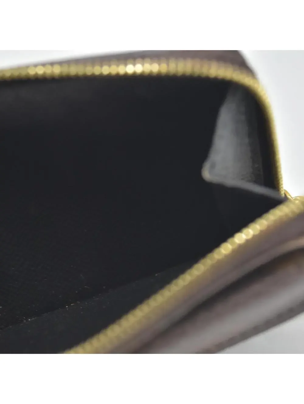 $675 Louis Vuitton  Monogram Recto Verso Card Holder RFID